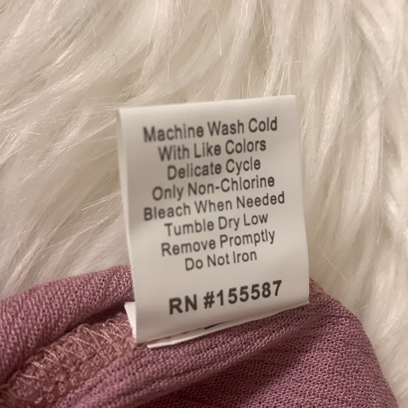 NWT Emily Stacy Romper - Picture 5 of 5